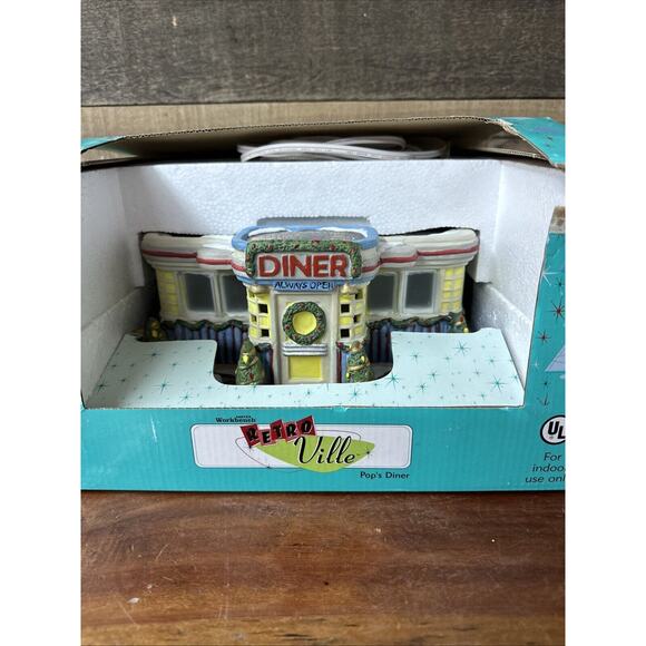 Retro Ville Pop's Diner Santa's Workbench Village Pops Diner 2005 In Box - Picture 7 of 7